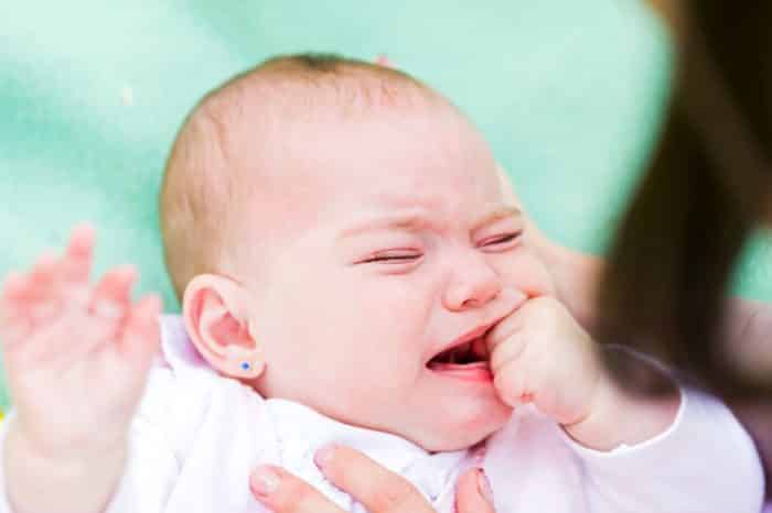 Consejos para ayudar a tu bebé cuando le salen los dientes
