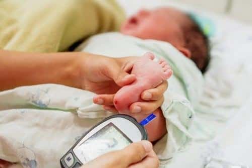 Hipoglucemia en recién nacidos